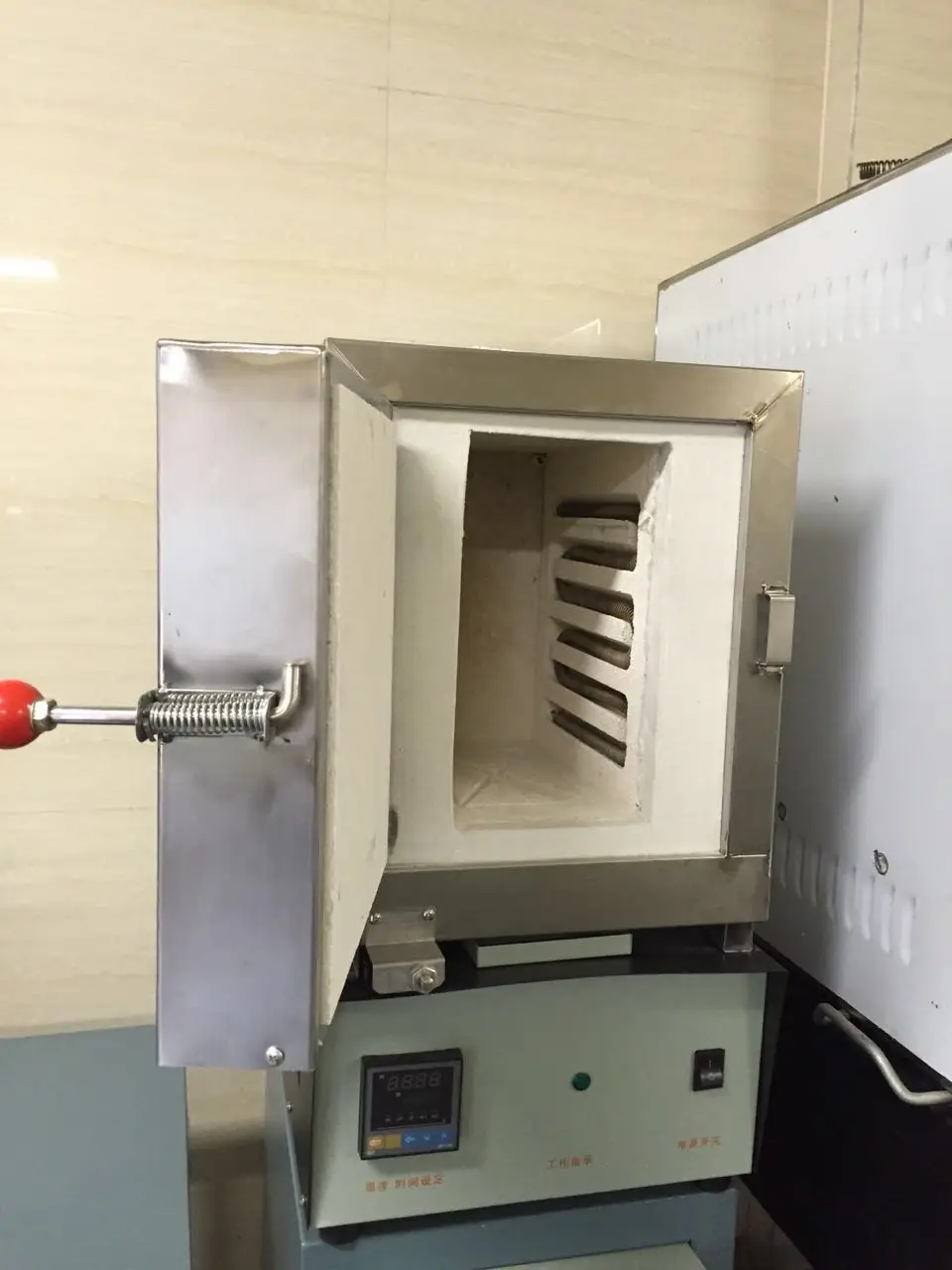 

Цифровая печь для выгорания для потерянного воска, 2 колбы, средняя частота, машина для плавления золота, золото, K-золото, серебро, медь, коричневый