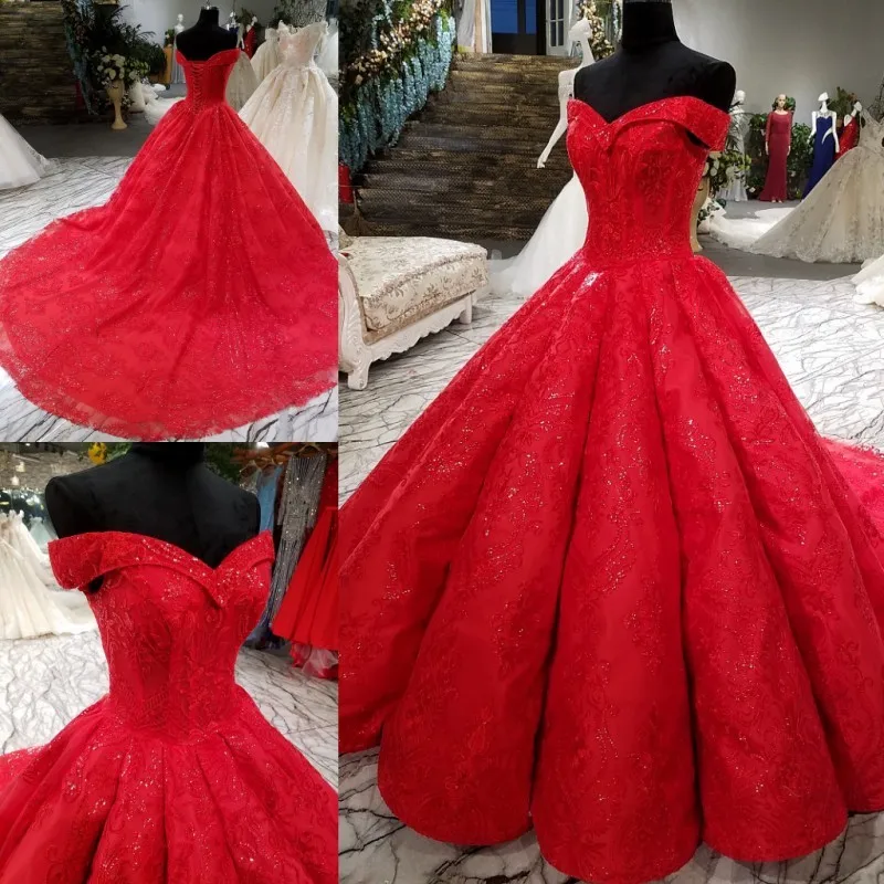 Красное вечернее платье в складку милое кружевное бальное с цветами на шнуровке