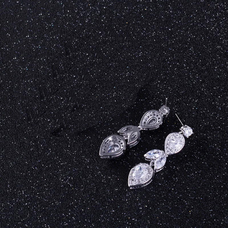 Комплект из колье и серёг с австрийскими кристаллами | Украшения аксессуары