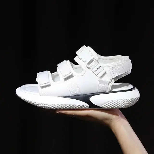 Сандалии женские спортивные на плоской подошве летние