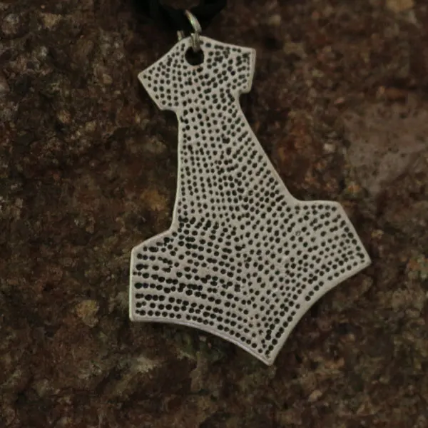 1 шт. оптовая продажа черная ворона ожерелье валькап символы подвеска молотка