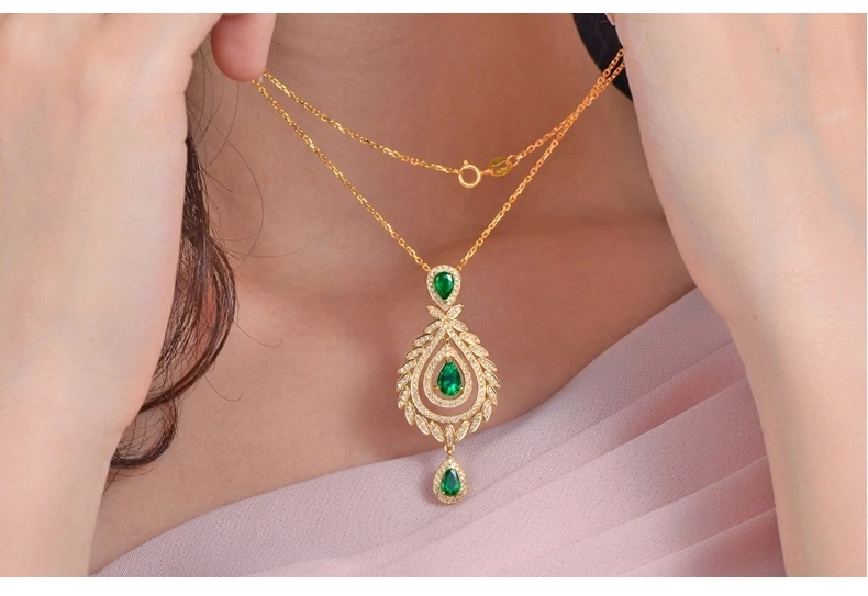 Рисунок 4 - Подвеска CaiMao из натурального изумруда 2