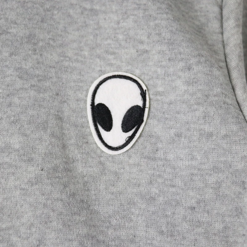 Тонкий укороченный топ с капюшоном Alien Kitty толстовка длинными рукавами и нашивкой