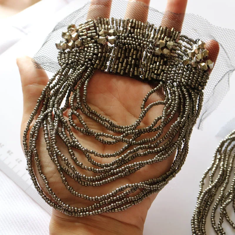 Комплект из 2 предметов черного цвета с бахромой бисера вышивка золотой нитью для