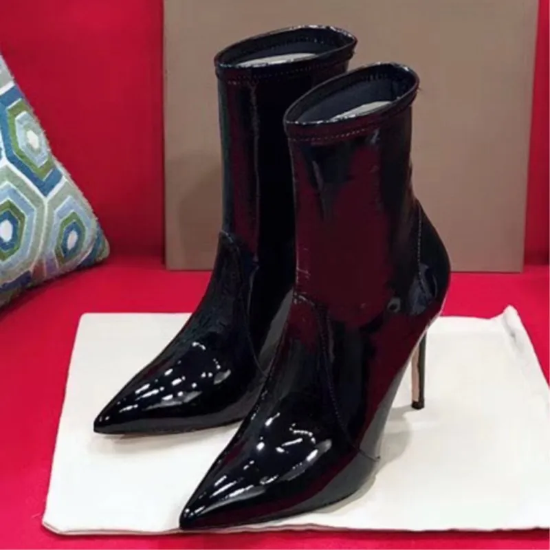 

Новинка Осень-Зима Женская обувь с острым носком Модные эластичные кожаные Прошитые сапоги на шпильке простые сексуальные женские сапоги