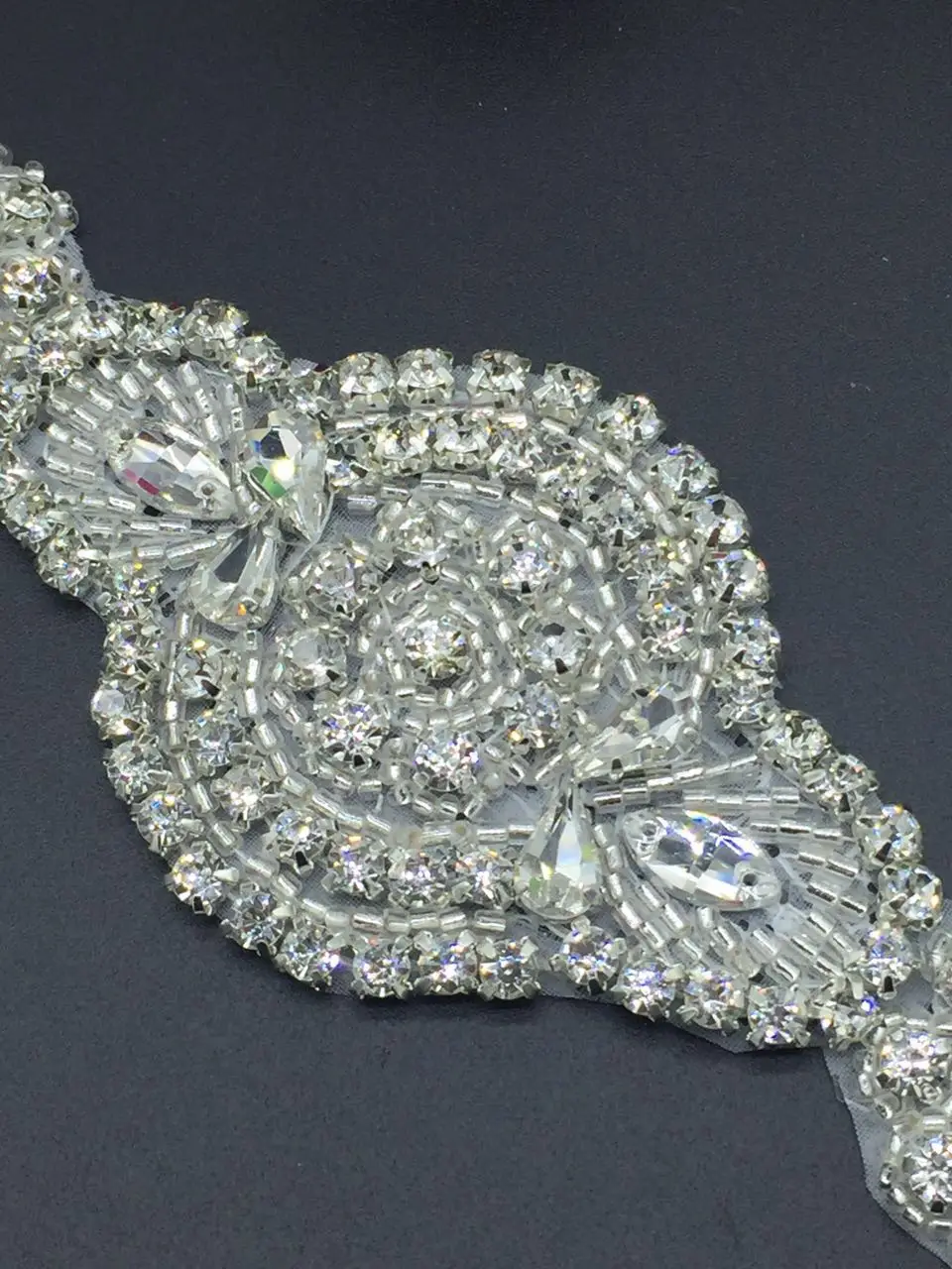 Серебряный цветочный свадебный пояс и для невесты с кристаллами аппликация