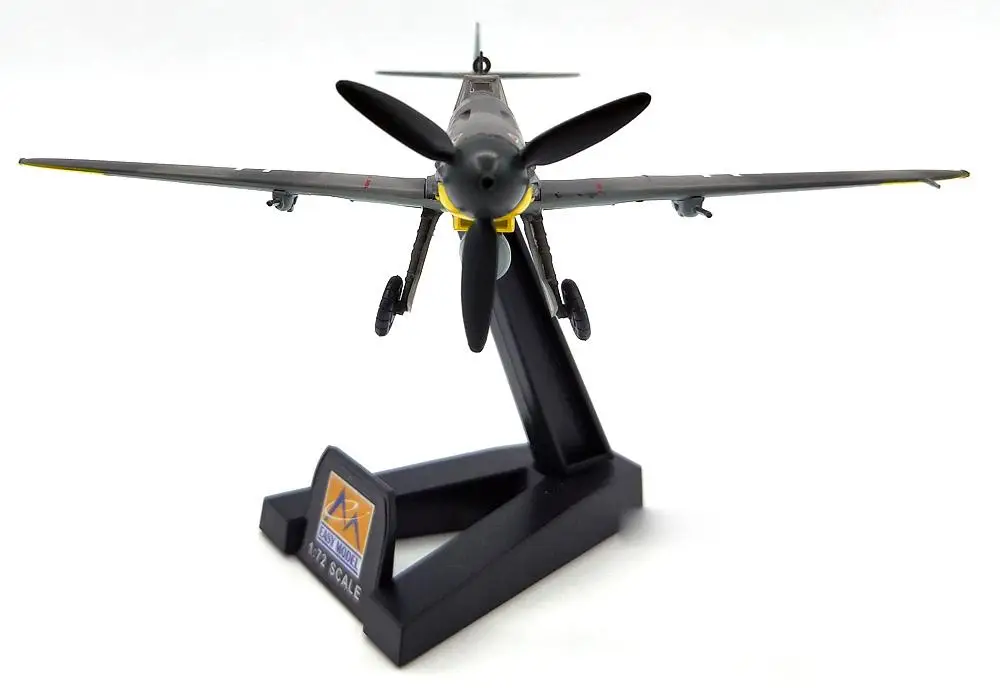 WWII German BF109G-2 VI./JG52 1942 Россия 1/72 самолет easy model