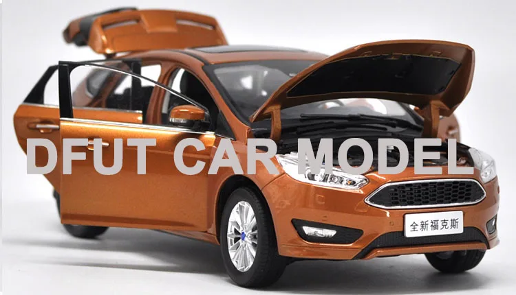Литье под давлением 1:18 лиса фокус модель автомобиля игрушка в коробке для подарка/коллекции/детей/украшения