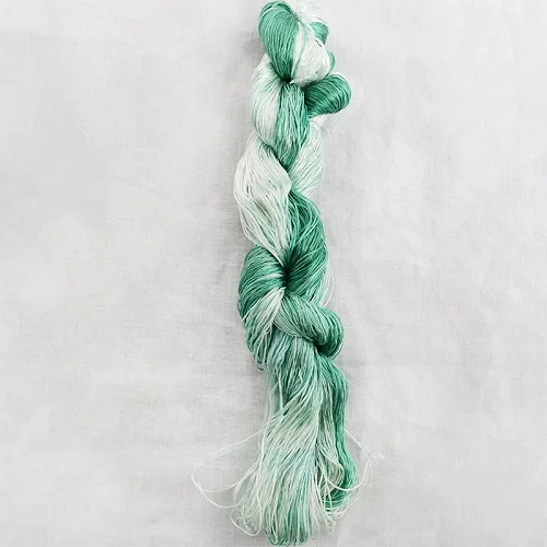 NO.2 Шелковая нить тутового шелкопряда для вышивания 1 skein = 20 штук градиентные цвета шелковая нить - Цвет: NO.2