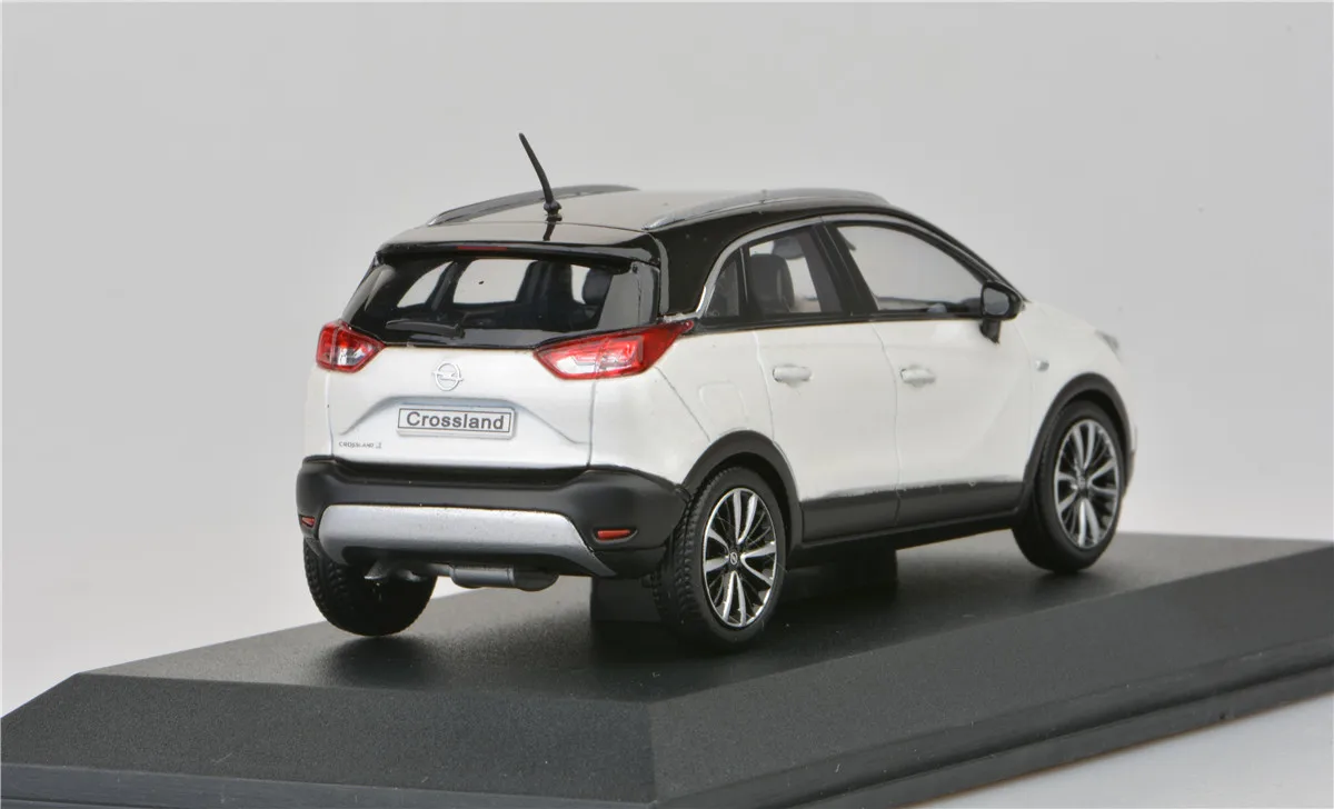 Оригинальный заводской 1:43 игрушечный автомобиль Opel Crossland X из сплава игрушки для