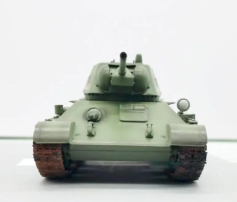 WWII русская T 34/76 модель 1942 армейский 1/72 Танк легкая готовая без литья под