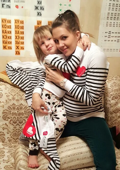 Рождественская футболка для мамы мама Хлопок Одежда для маленьких детей одежда Семья вид Семья подходящая друг к другу одежда полосатый полный зима