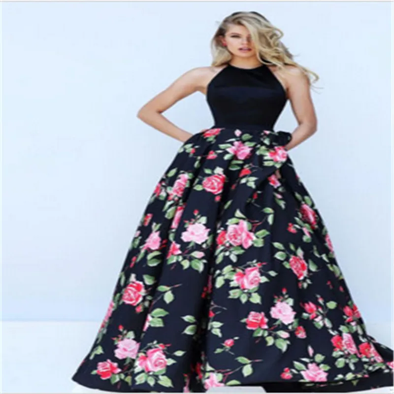Женское винтажное платье макси Черное длинное трапеция с цветочным принтом