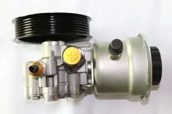 

New Power Steering Pump ASSY For Toyota HILUX 44310-OK010 44310-OK030 44310-26370