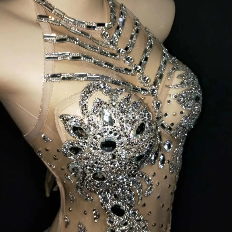 Серебристого цвета со стразами Цвет белый платье с бахромой Для женщин певица