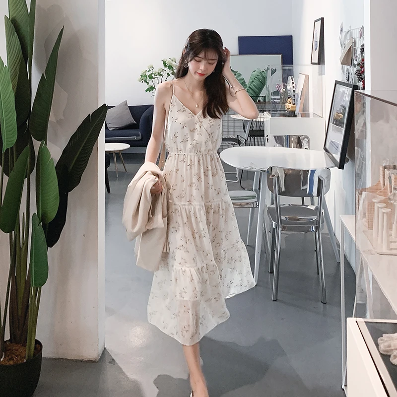 

Mishow 2019 Women New Fashion Strapped Sweet Dresses V-Neck Sleeveless Floral Printing Sling Dress Summer Long Dress MX19B1191