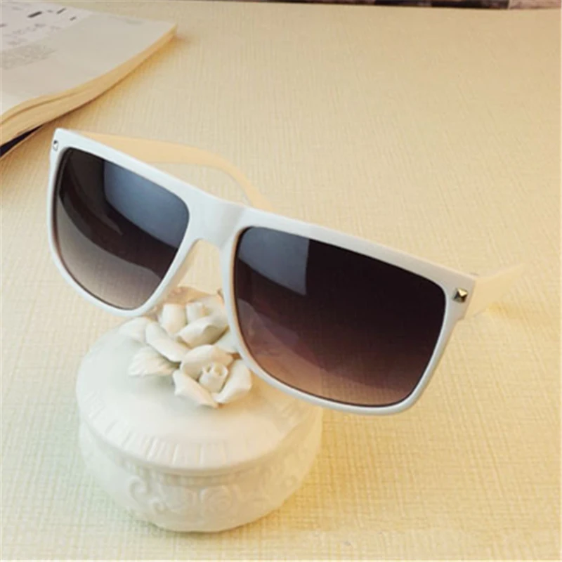 New Summer Style Unisex Vintage Sunglasses Retro Rivet Men &amp Women Sun Glasses Brand Designer Oculos De Sol | Аксессуары для
