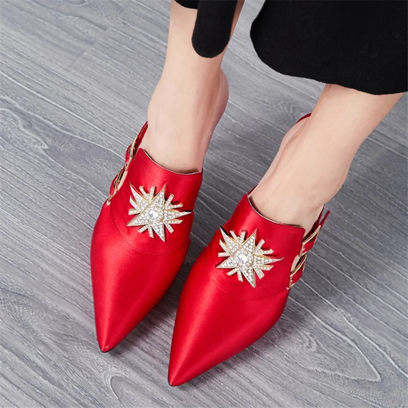 Летние туфли на высоком каблуке женские шелковые мюли со стразами острый носок