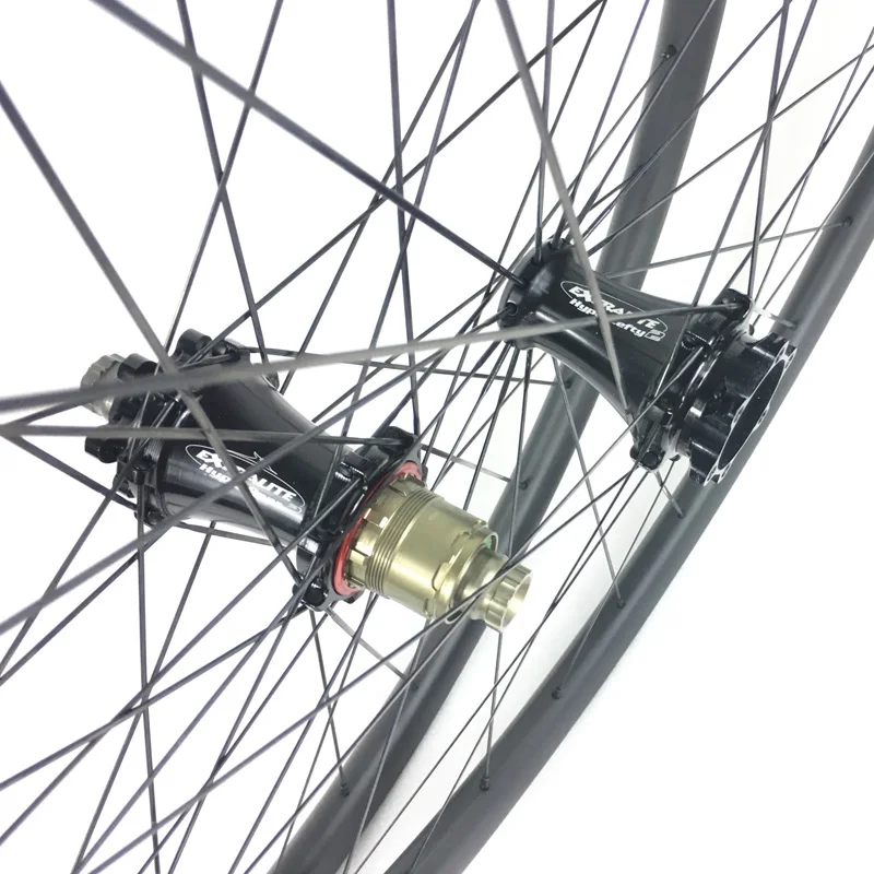 650B ультралегкий 1055g 27.5er MTB XC 27 мм бескамерные карбоновые колеса Внешний
