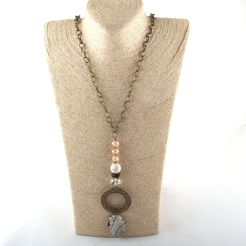 Женское ожерелье с длинной цепочкой из натурального камня подвеской