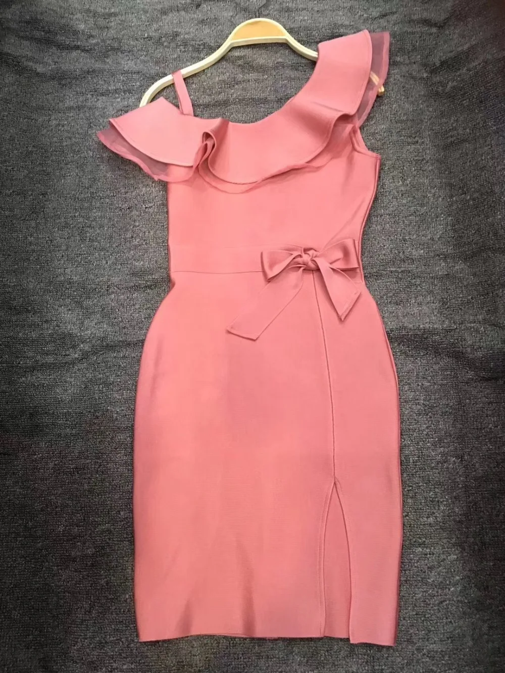 Розовый красный черный со складками с открытыми плечами Slash шеи женщин длиной до