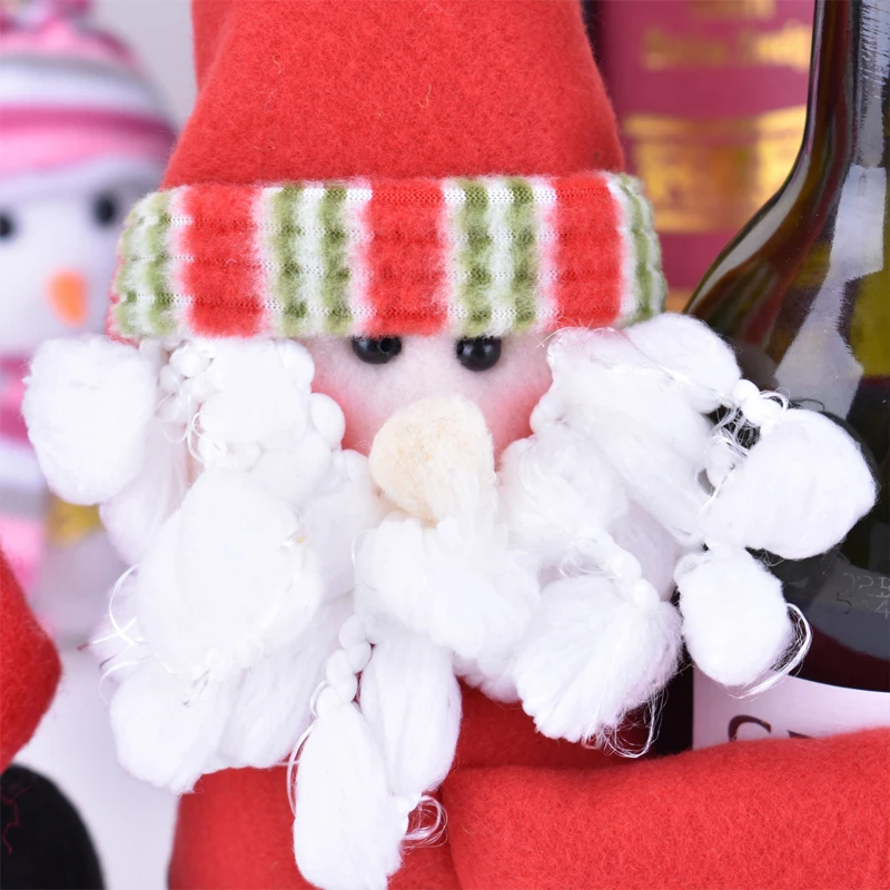 Бутылки вина оригинальная сумочка красное вино бутылку держа часть дома Кухня