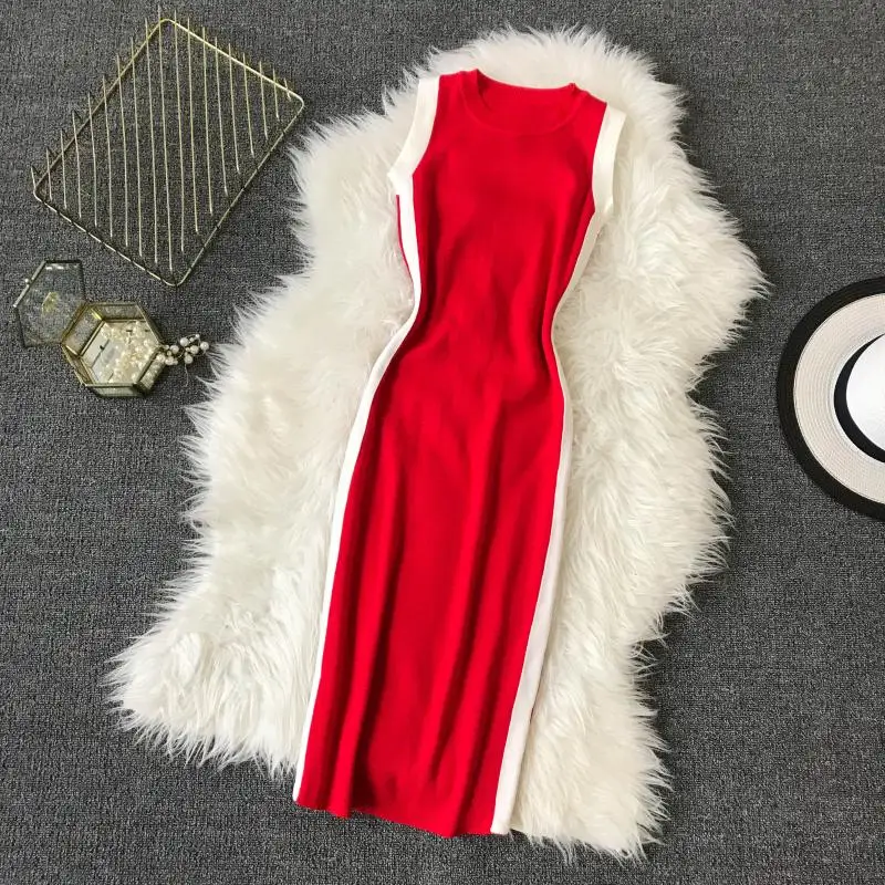 Женское трикотажное платье ALPHALMODA Полосатое по бокам без рукавов с круглым