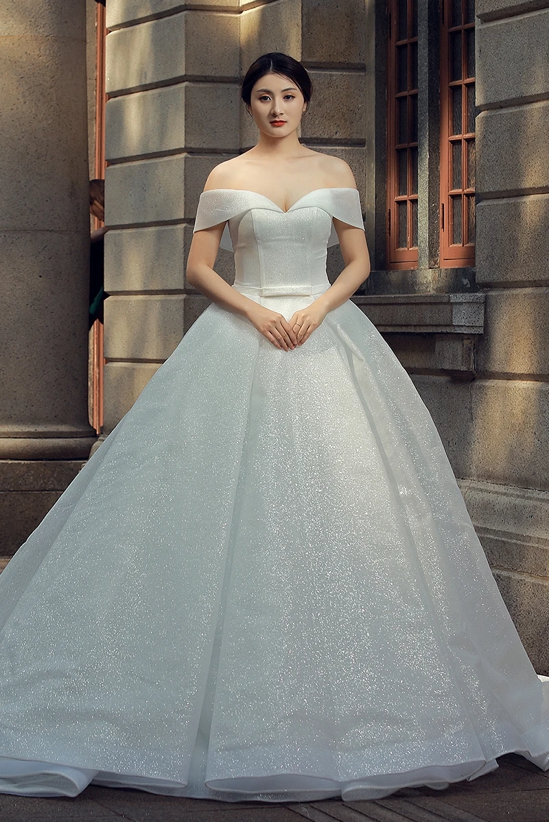 

Luxury Bling Blings Wedding Dresses 2018 Ball Gown Long Tail White Bridal Wedding Dress Lace Up Off The Shoulder Bridal Dresses