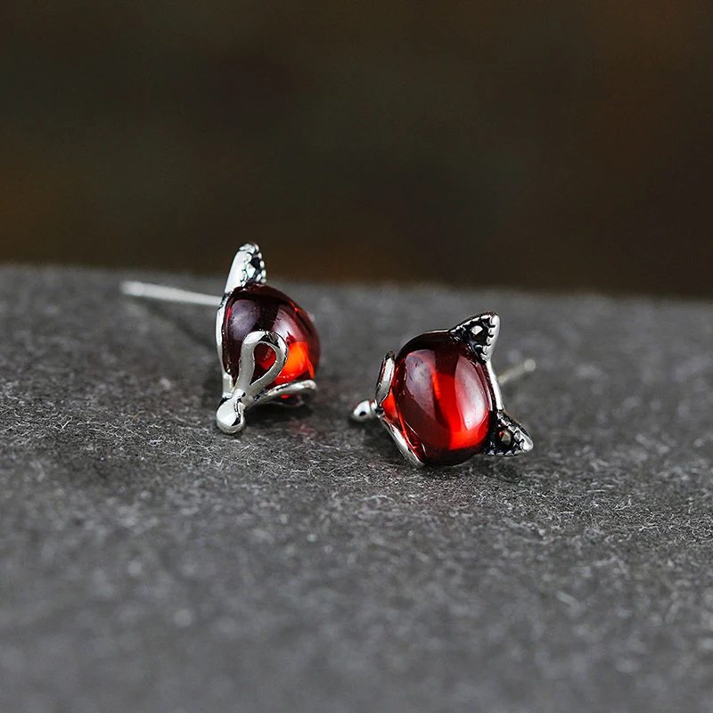 Женские серьги гвоздики в богемном стиле с красным гранатом|stud earrings|earrings