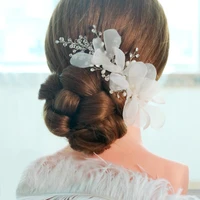 white flower barrettes beaded bride modeling beige floral hair clips wedding hair accessories