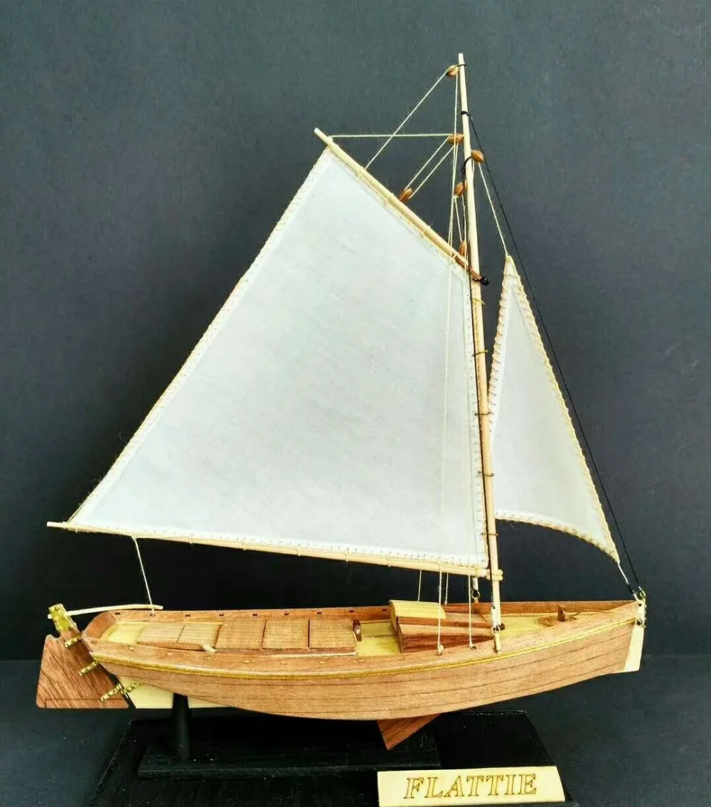 Hobby ship wooden model kit: scale 1/35 American Fishing boat Flattle model