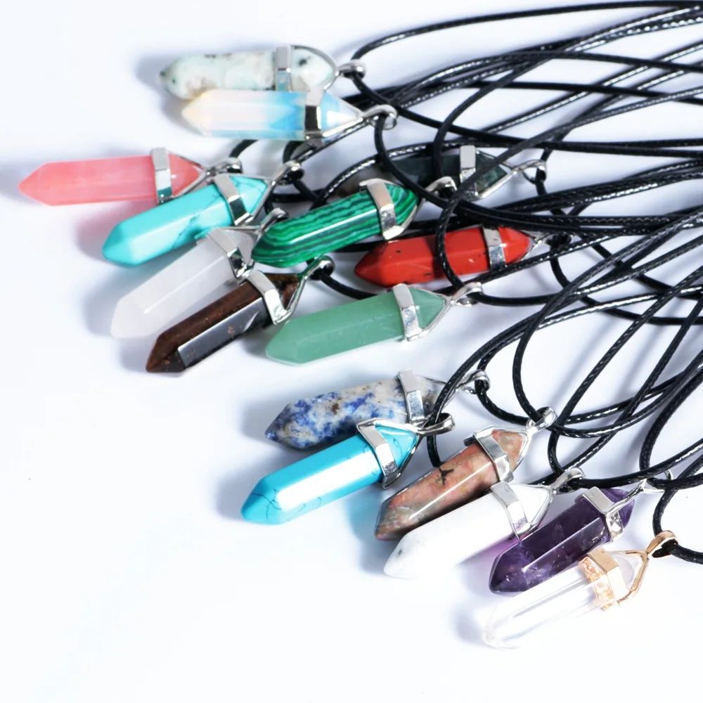 Ожерелье с подвеской из шестигранного камня натуральным кристаллом и черной