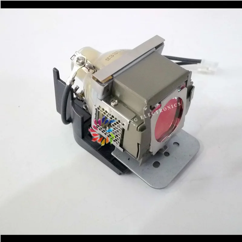 

Оригинальный проектор 5J.J2C01.001 для Ben Q MP611/MP611c/MP620c/MP721/MP721c, бесплатная доставка