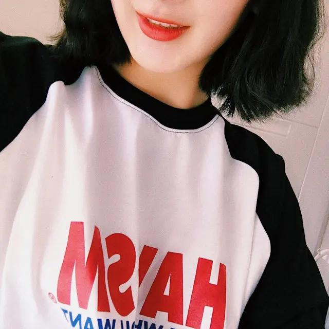 Женские футболки, свободные, с буквенным принтом, Harajuku, женская футболка с длинным рукавом, для отдыха, с круглым вырезом, корейский стиль, подходит ко всему, простые, для студентов