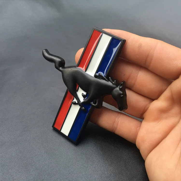 1 пара 3D Золотой хром металл Mustang бегущая лошадь КРЫЛО боковой значок наклейка на задний багажник украшение-эмблема наклейка автомобиль-Стайлинг