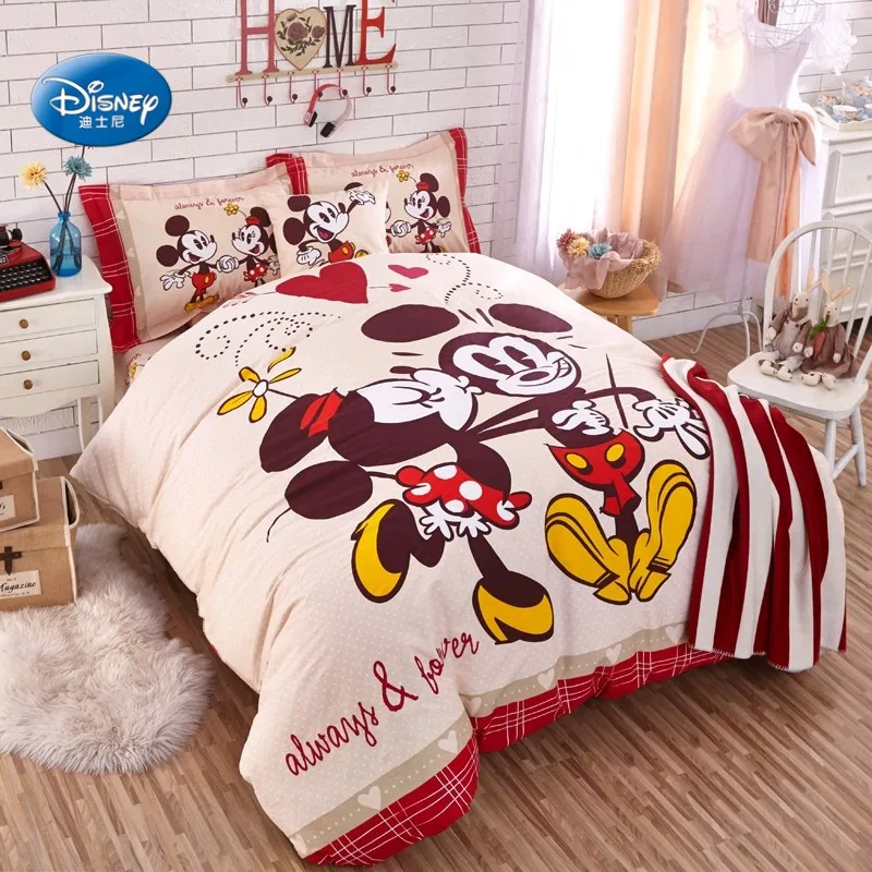 Комплект постельного белья с Микки Маусом красный плед пододеяльник рисунком