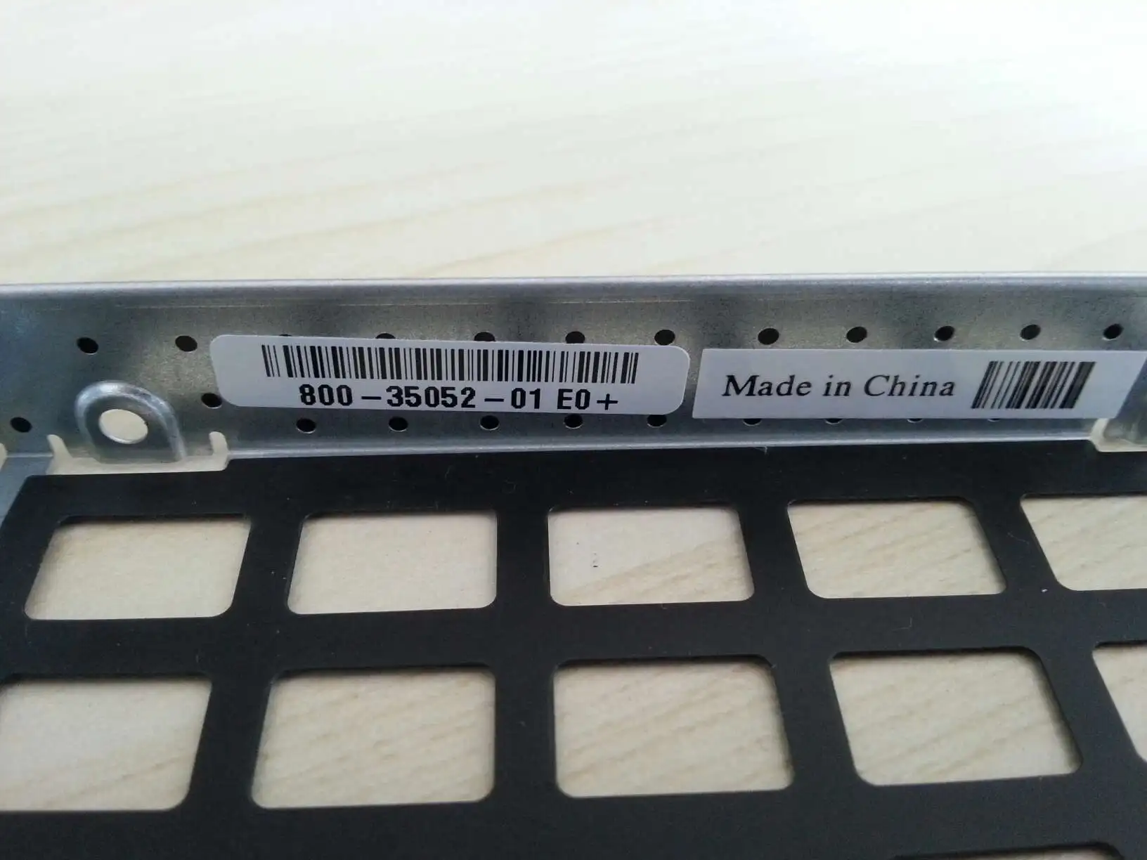 300GB 2.5&quot Hard Drive Tray Caddy Bracket P/N 800-35052-01 for UCS Server Free Shipping by HK Post + Working Track number | Компьютеры
