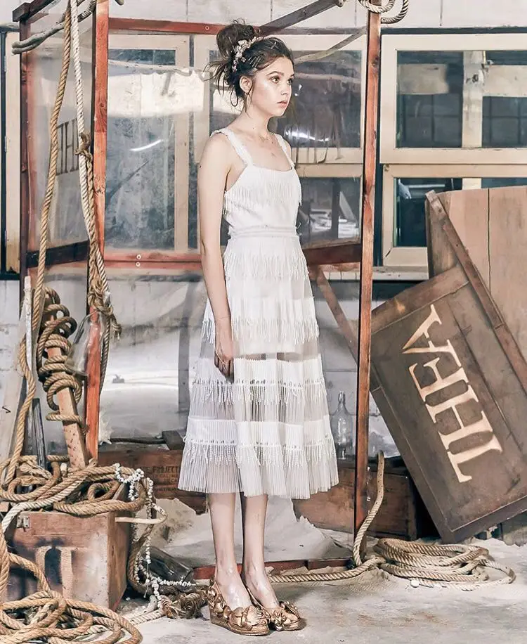 2018 Таиланд перспектива сетки шить кружева С НАБОРНЫМИ БРЕТЕЛЬКАМИ платье H061 |