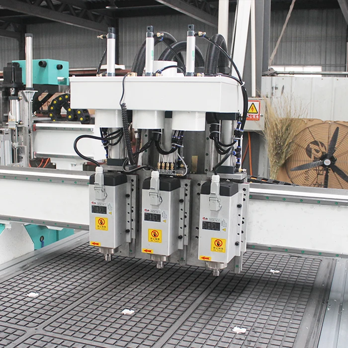 Простой автоматический инструменты смены 3D маршрутизатор cnc-машины