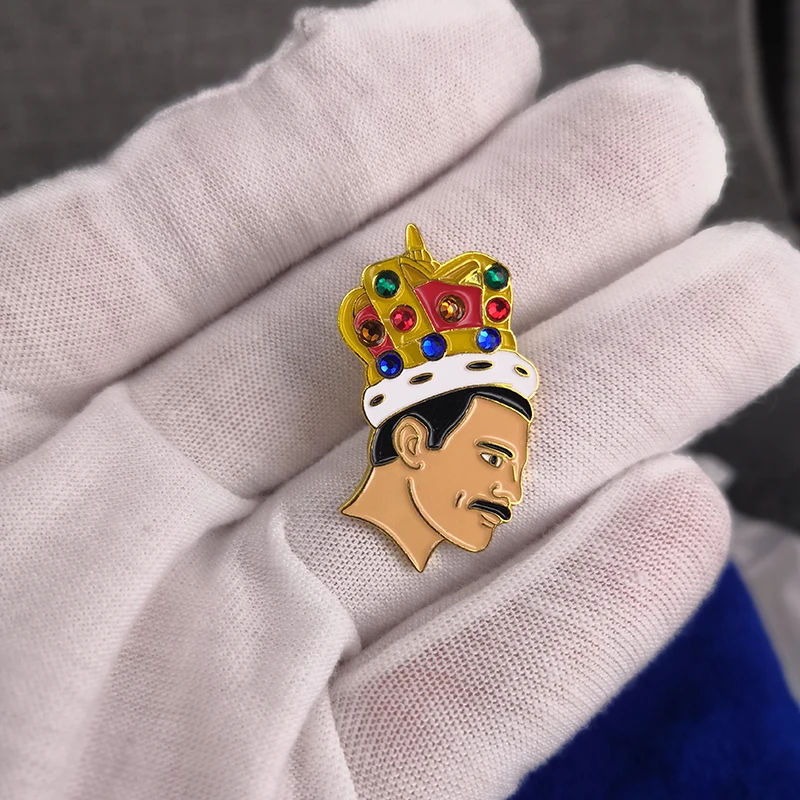 Freddie Mercury мягкий эмалевый значок с бриллиантом (art.: 7a86fcb3b) - 7a86fcb3b