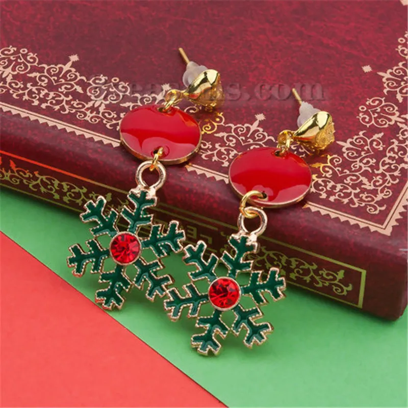 DoreenBeads золотые зеленые рождественские снежинки круглые красные стразы эмалевые