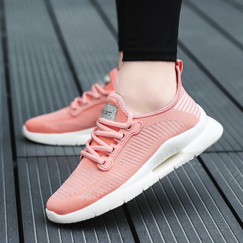 Женские теннисные туфли 2019 брендовые светильник мягкие спортивные женские