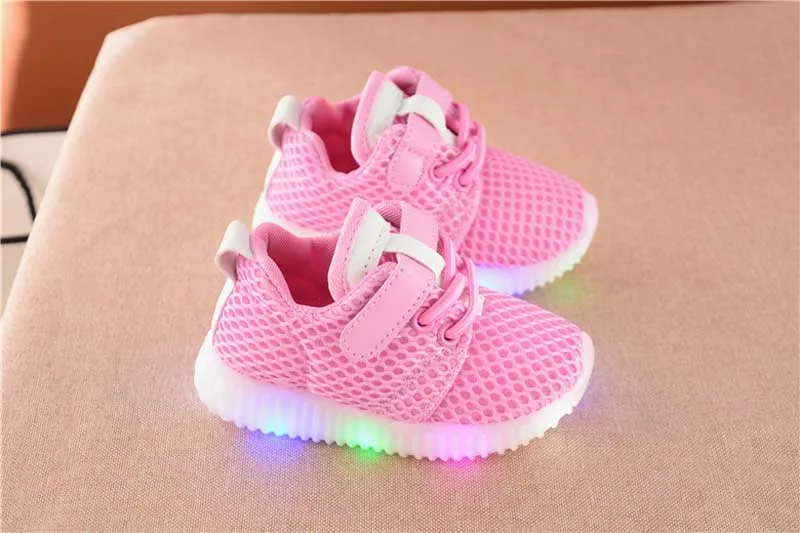 Детская обувь Новинка 2017 года модная детская с подсветкой Светодиодный