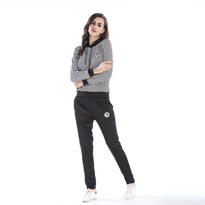 2018 spring and autumn new striped hat sweater trousers two-piece casual sports suit | Женская одежда