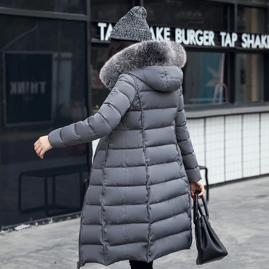 Женское зимнее пальто новинка 2017 большие размеры Длинные парки с меховым