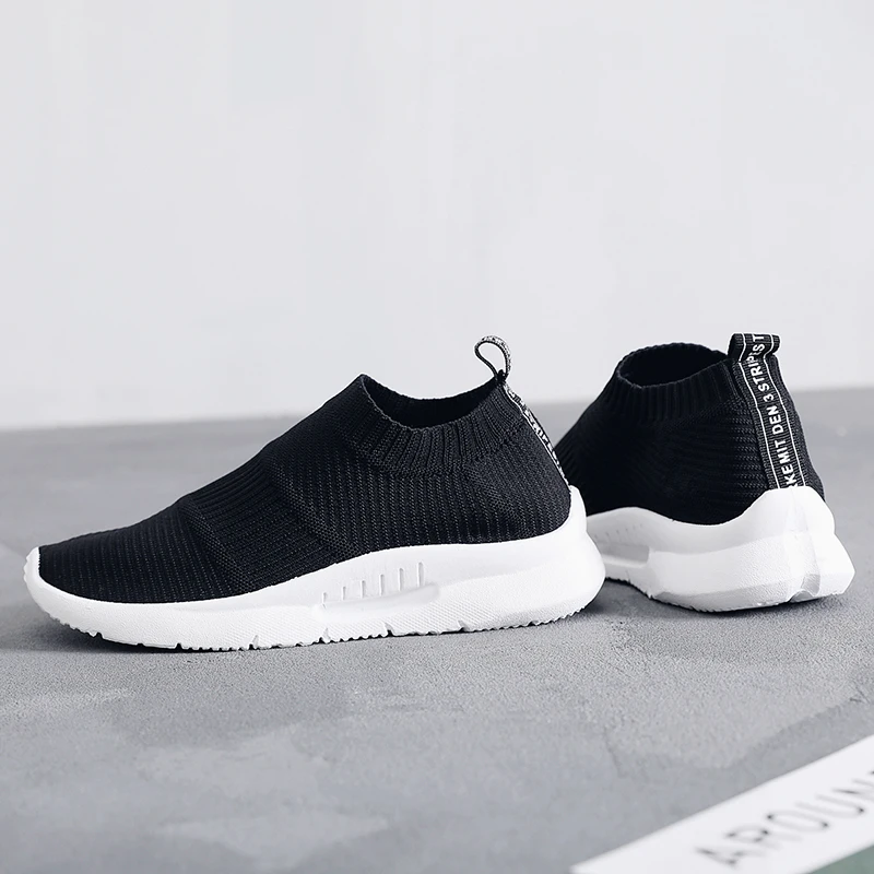 Женские носки обувь слипоны лоферы женская для ленивых легкая кроссовки