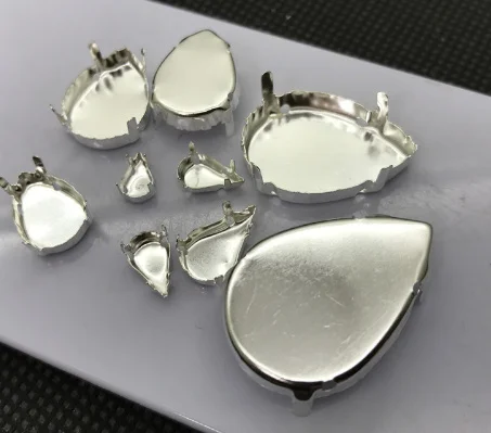 silver color Цвет с украшением в виде кристаллов патиной 13X18 мм Хрустальные роскошным камнем, Стекло капли бусины высокое качество ювелирных изделий - Цвет: silver color