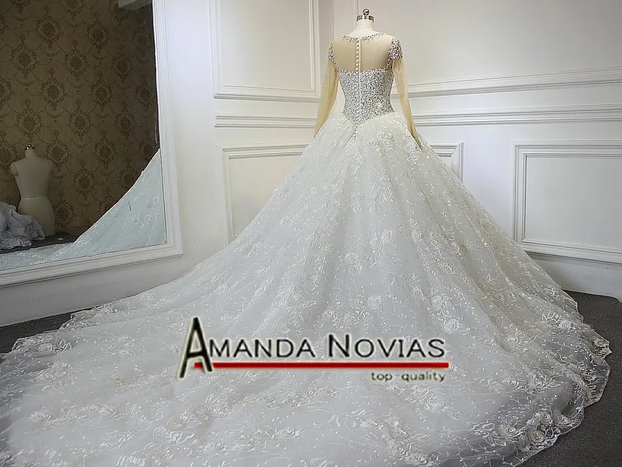 Новое поступление роскошное свадебное платье с длинным рукавом бусинами и