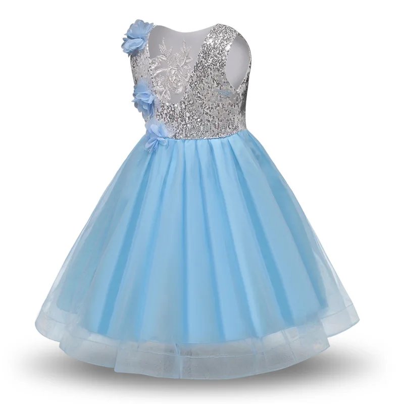 Блестками платье девушки глубокий v-образный вырез на спине с цветочным рисунком