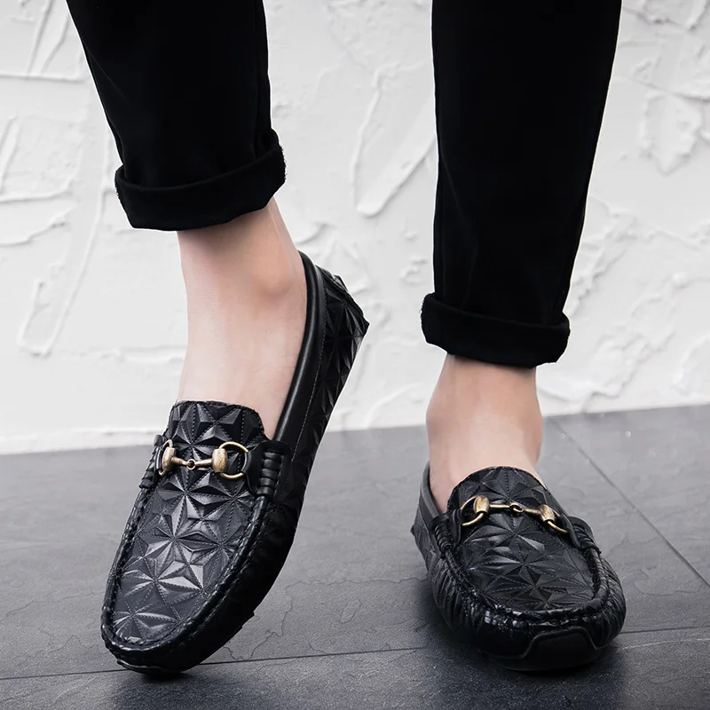 

ALCUBIEREE Fashion Men Loafers Casual Slip-on Driving Shoes for Adult Flat Boat Shoes Italian Handmade Comfortable Moccasins